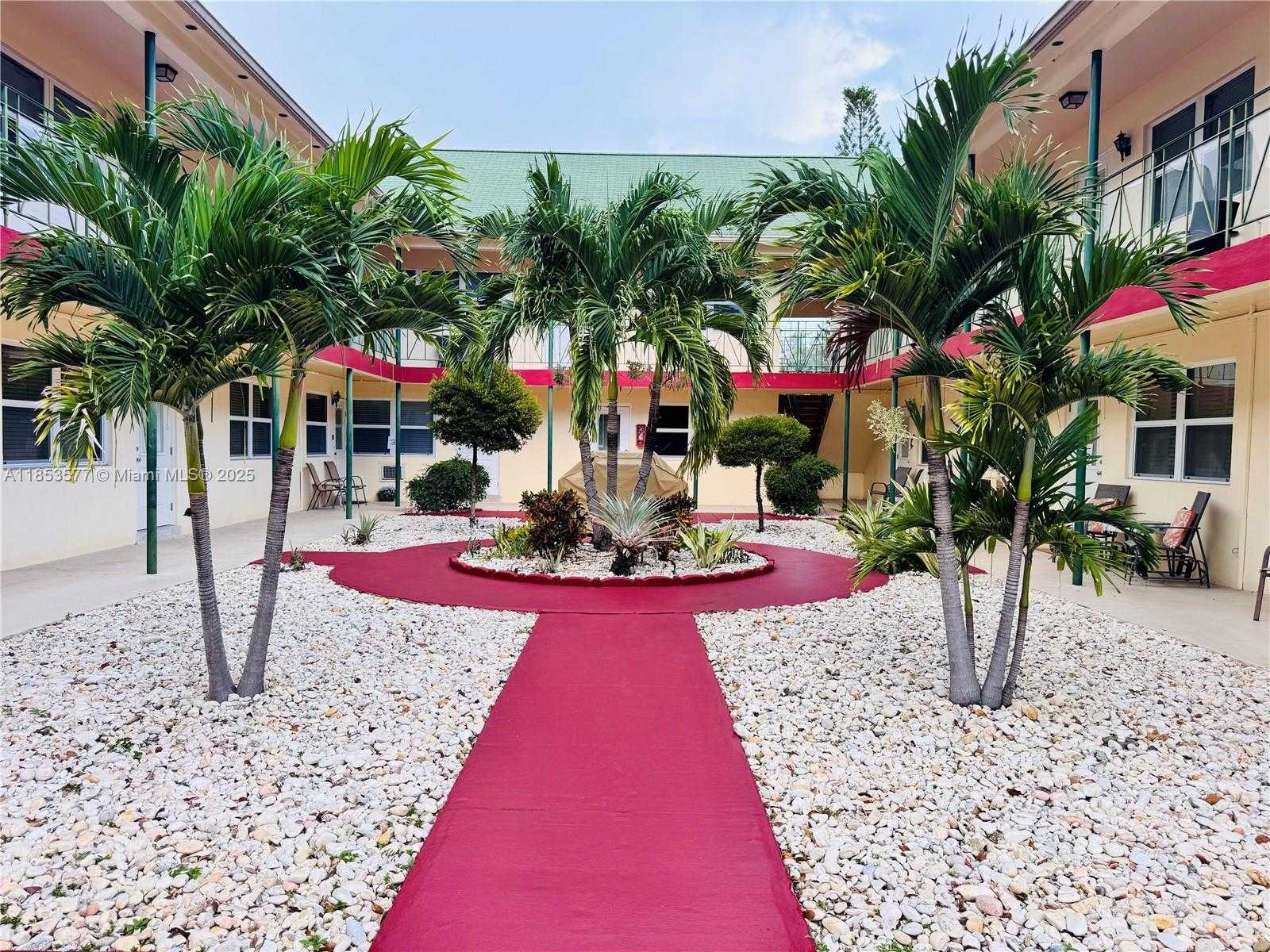 Small Image of 1845 JEFFERSON ST #7, Hollywood Number 2