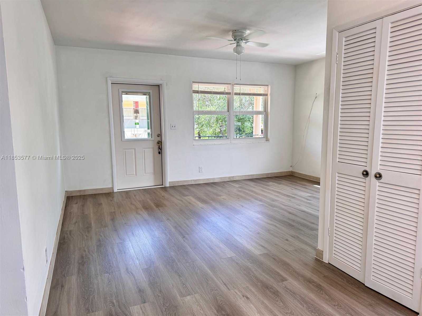 Small Image of 1845 JEFFERSON ST #7, Hollywood Number 5