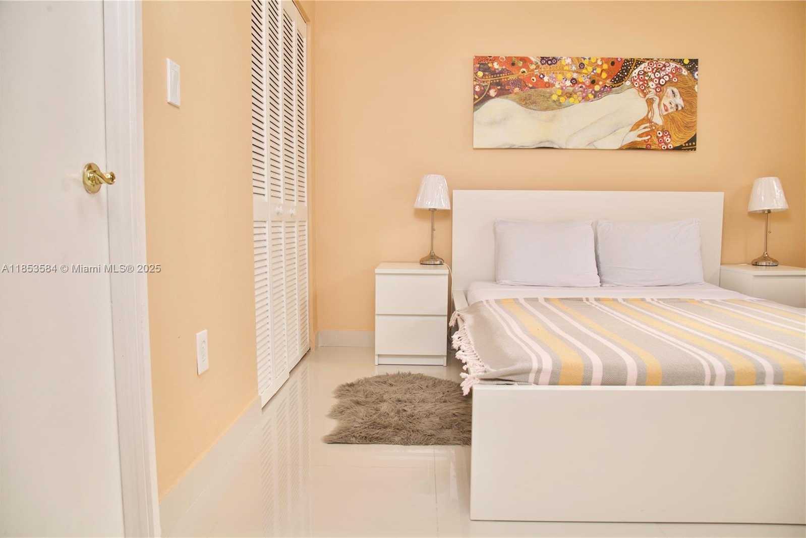 Small Image of 210 174TH ST #1107, Sunny Isles Beach Number 3