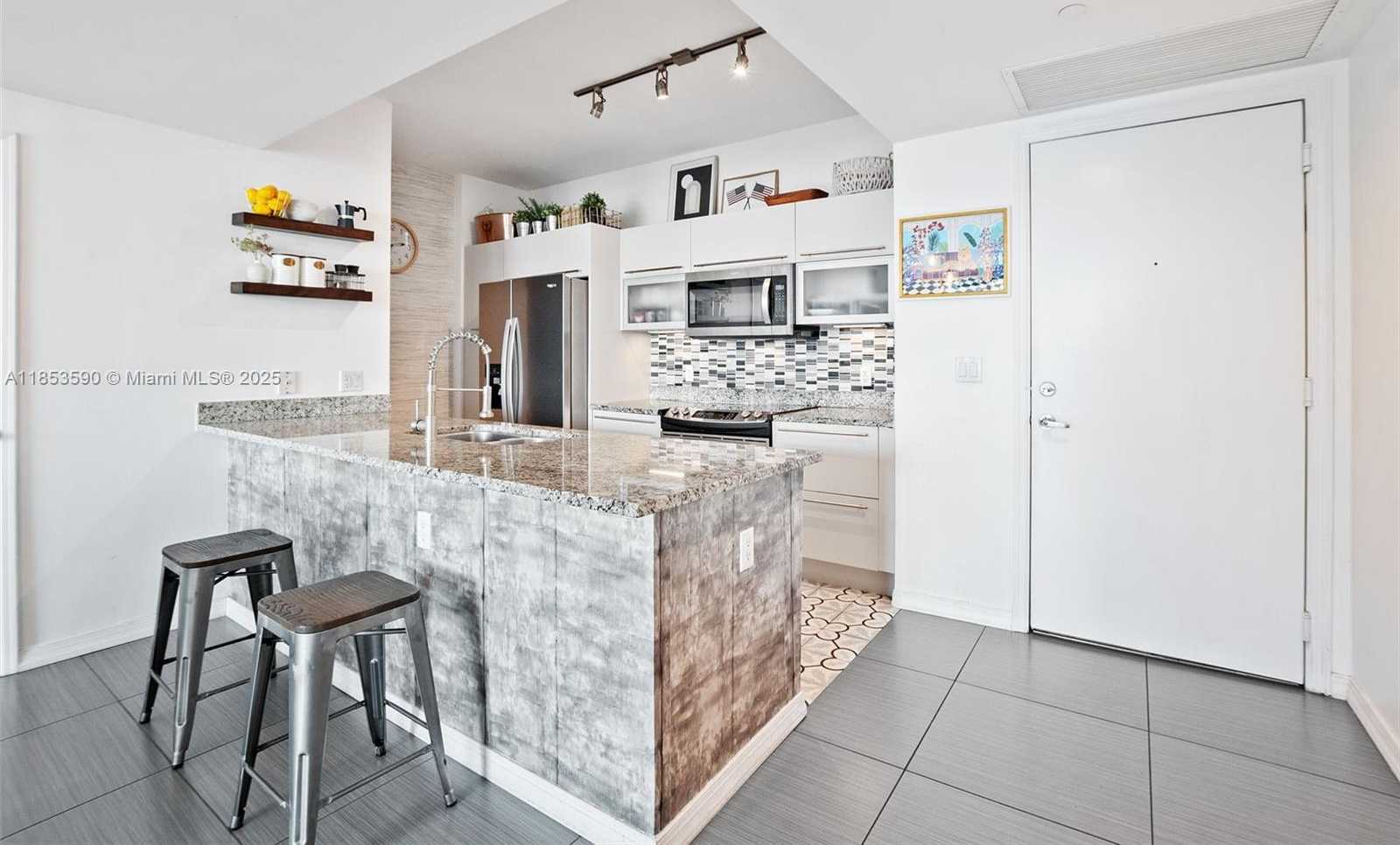 Small Image of 951 BRICKELL AVE #3207, Miami Number 5