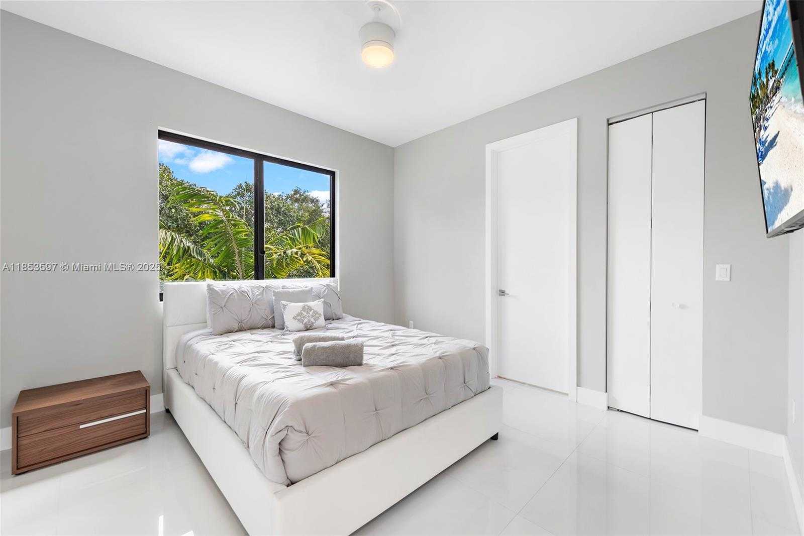 Small Image of 5500 SOUTH WEST 67TH AVE #NA, Miami Number 41