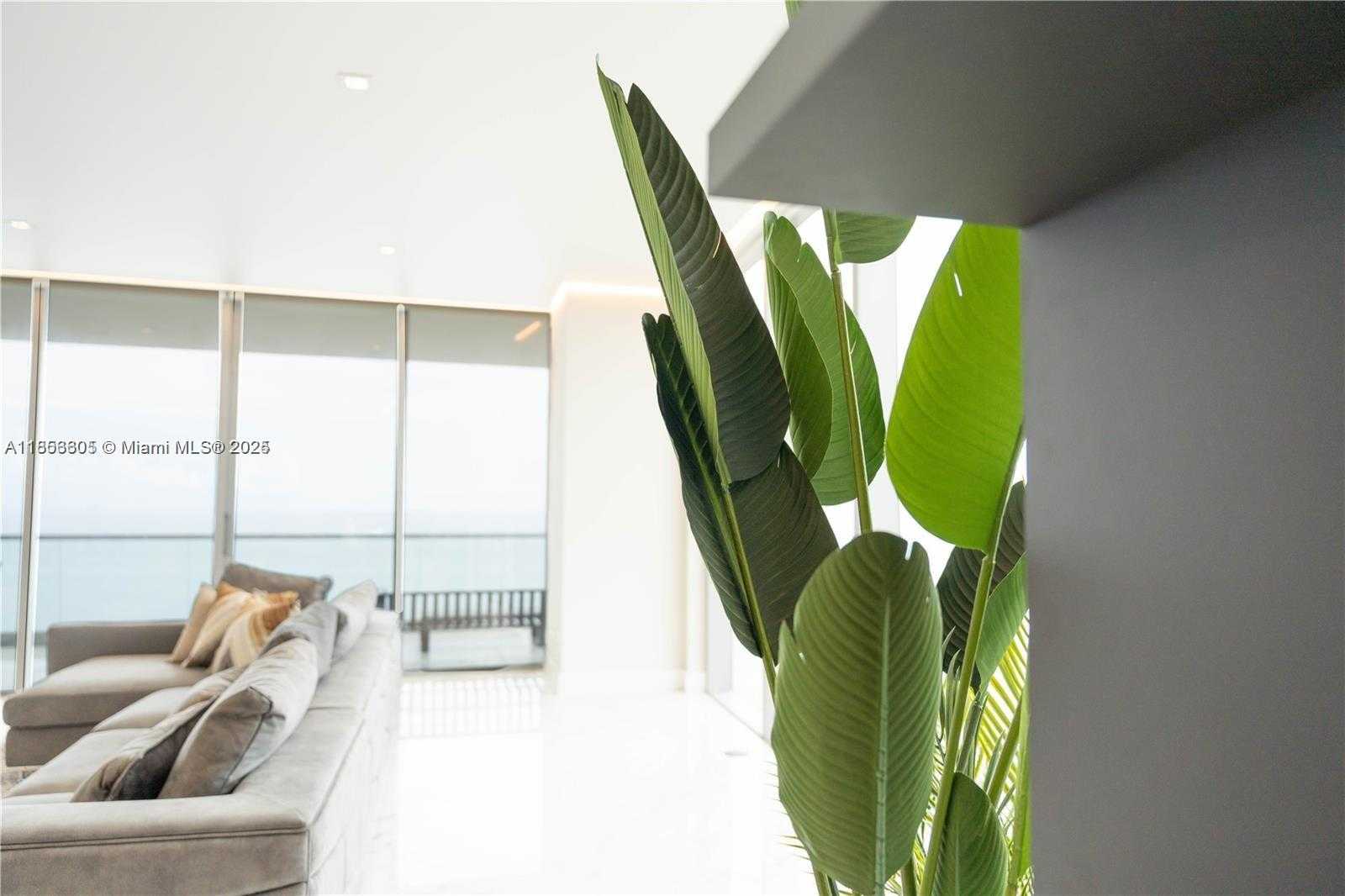 Small Image of 18501 COLLINS AVE #1104, Sunny Isles Beach Number 7