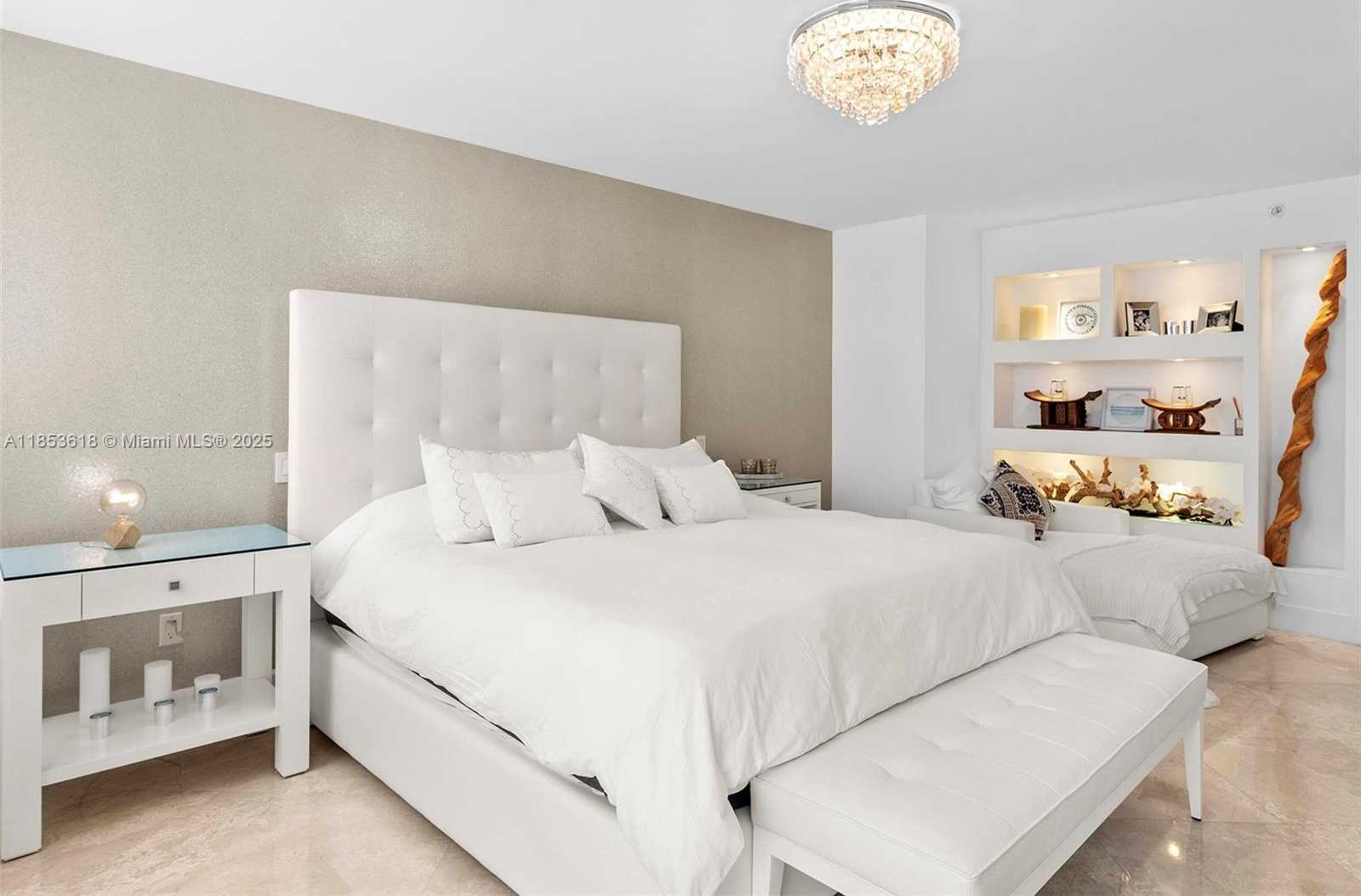 Small Image of 4779 COLLINS AVE #2403, Miami Beach Number 16