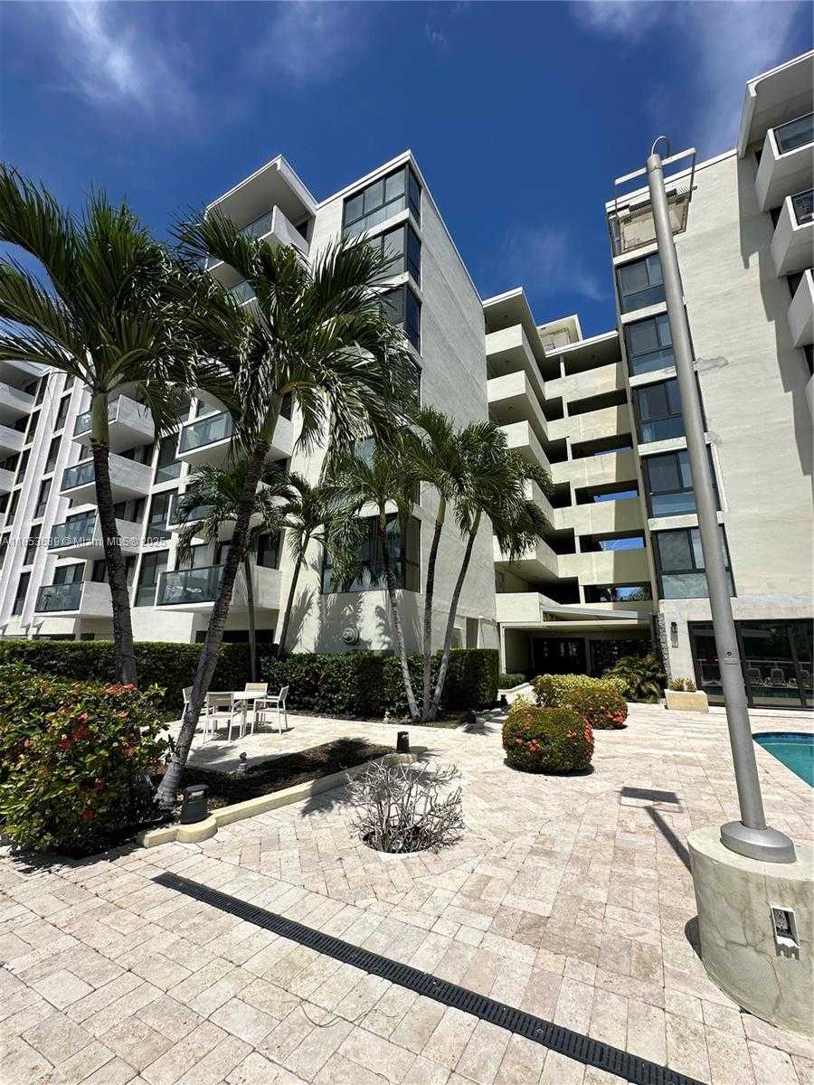 Small Image of 9800 WEST BAY HARBOR DR #206, Bay Harbor Islands Number 6