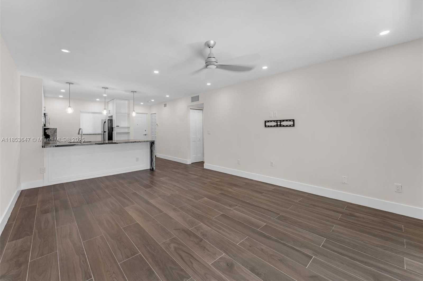 Small Image of 7707 CAMINO REAL #B205, Miami Number 9