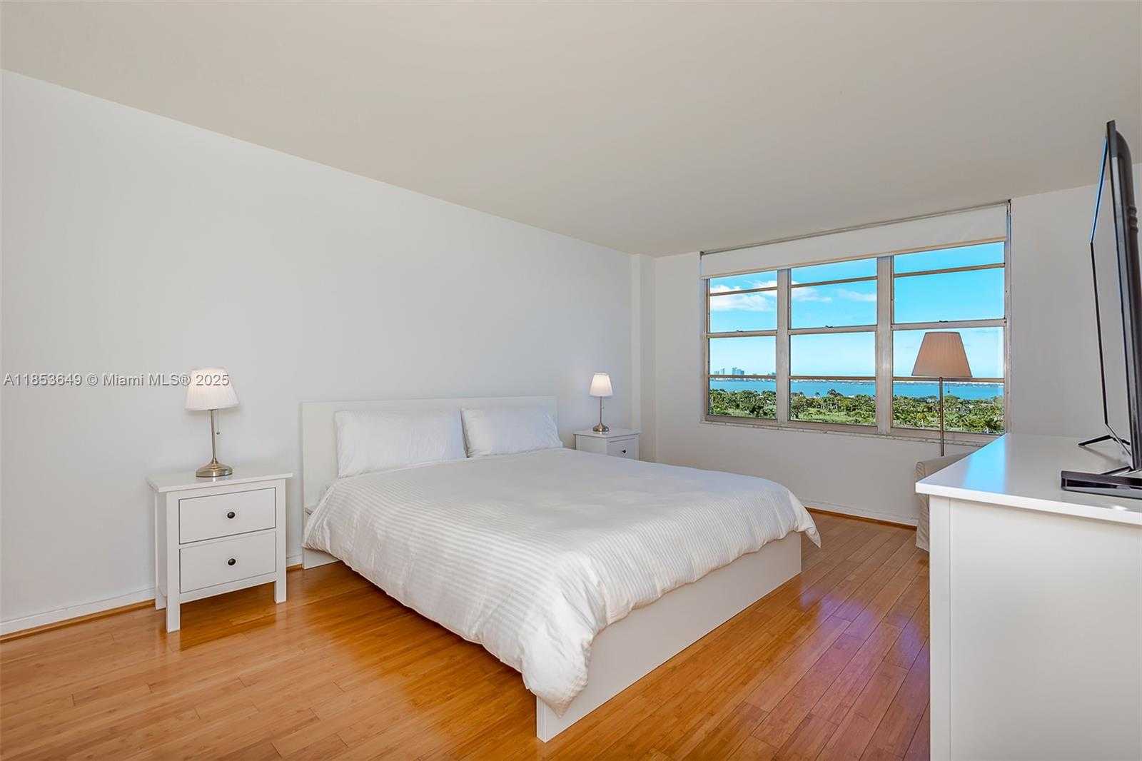 Small Image of 5600 COLLINS AVE #15N, Miami Beach Number 15