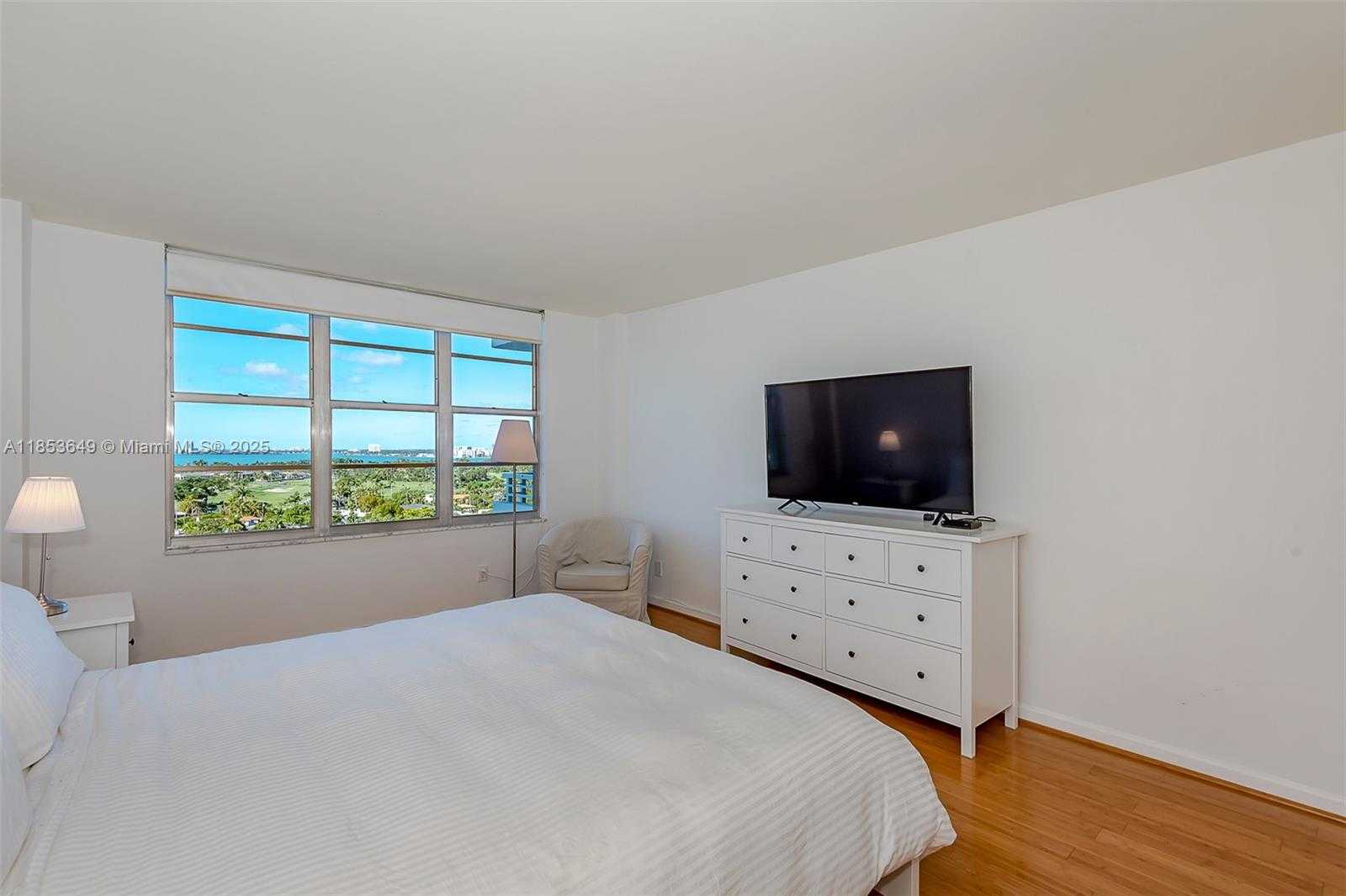 Small Image of 5600 COLLINS AVE #15N, Miami Beach Number 16