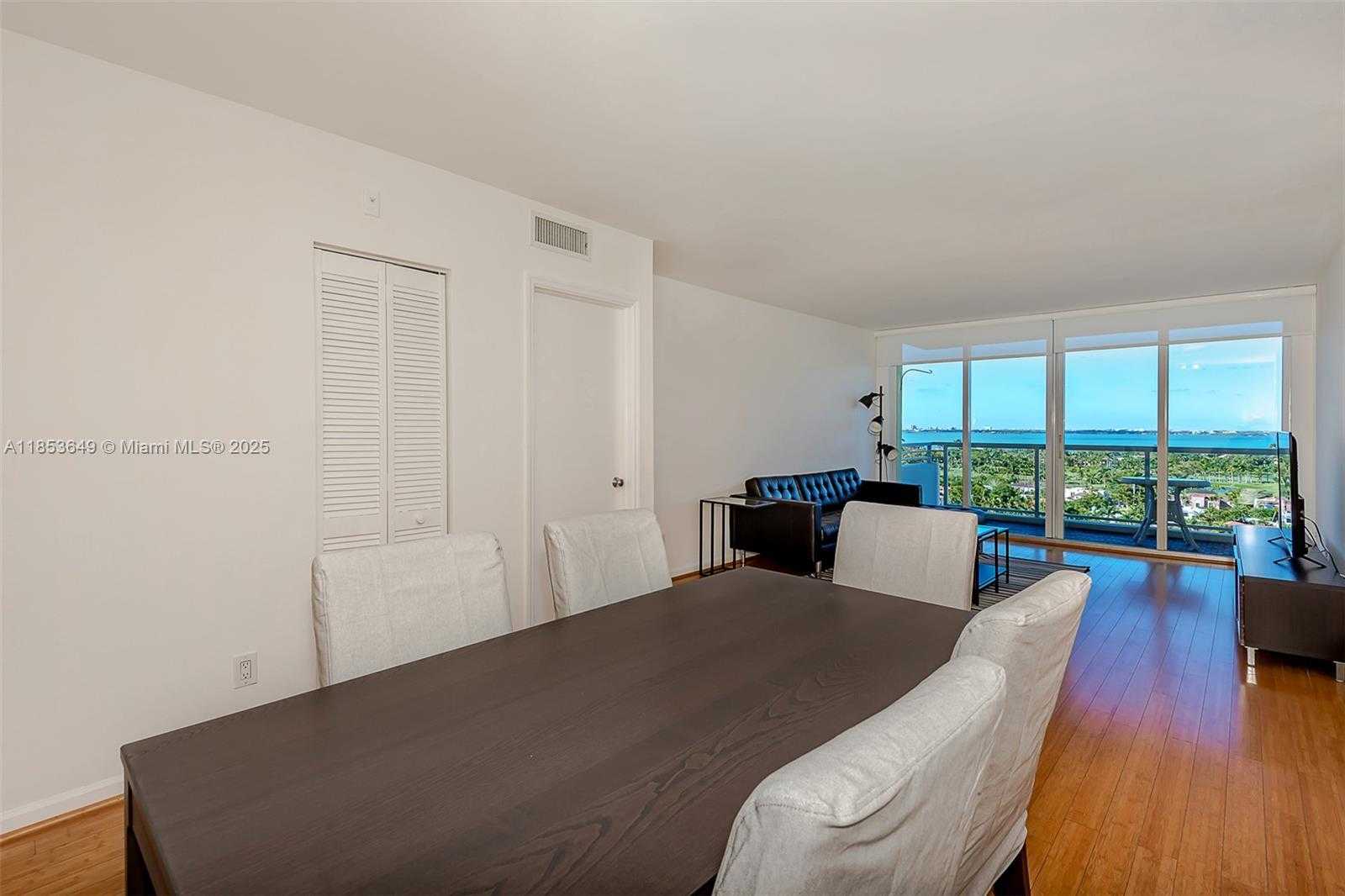 Small Image of 5600 COLLINS AVE #15N, Miami Beach Number 4