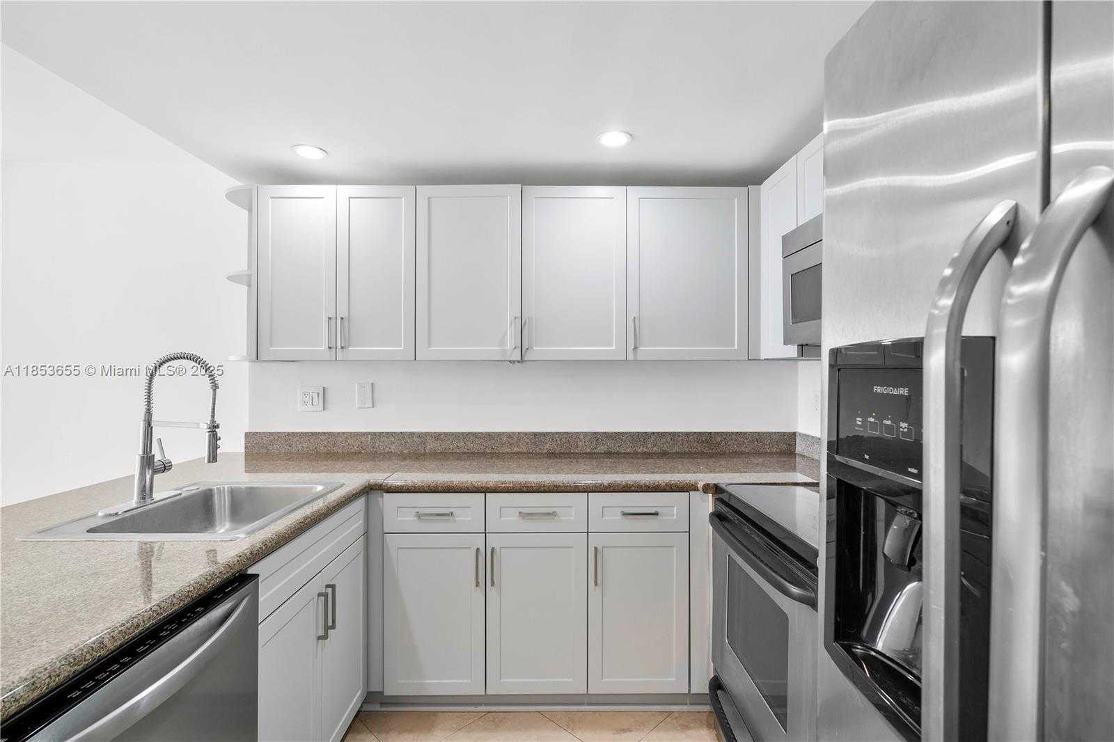 Small Image of 600 NORTH EAST 36TH ST #1910, Miami Number 5