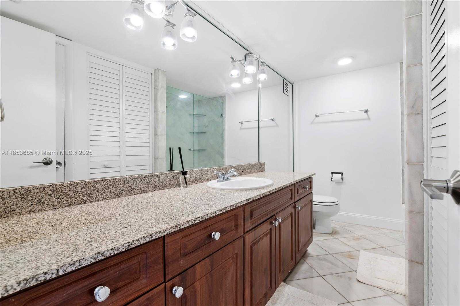 Small Image of 600 NORTH EAST 36TH ST #1910, Miami Number 8