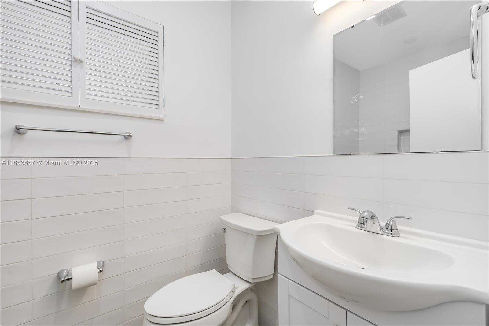 Small Image of 4161 VENTURA AVE, Miami Number 22