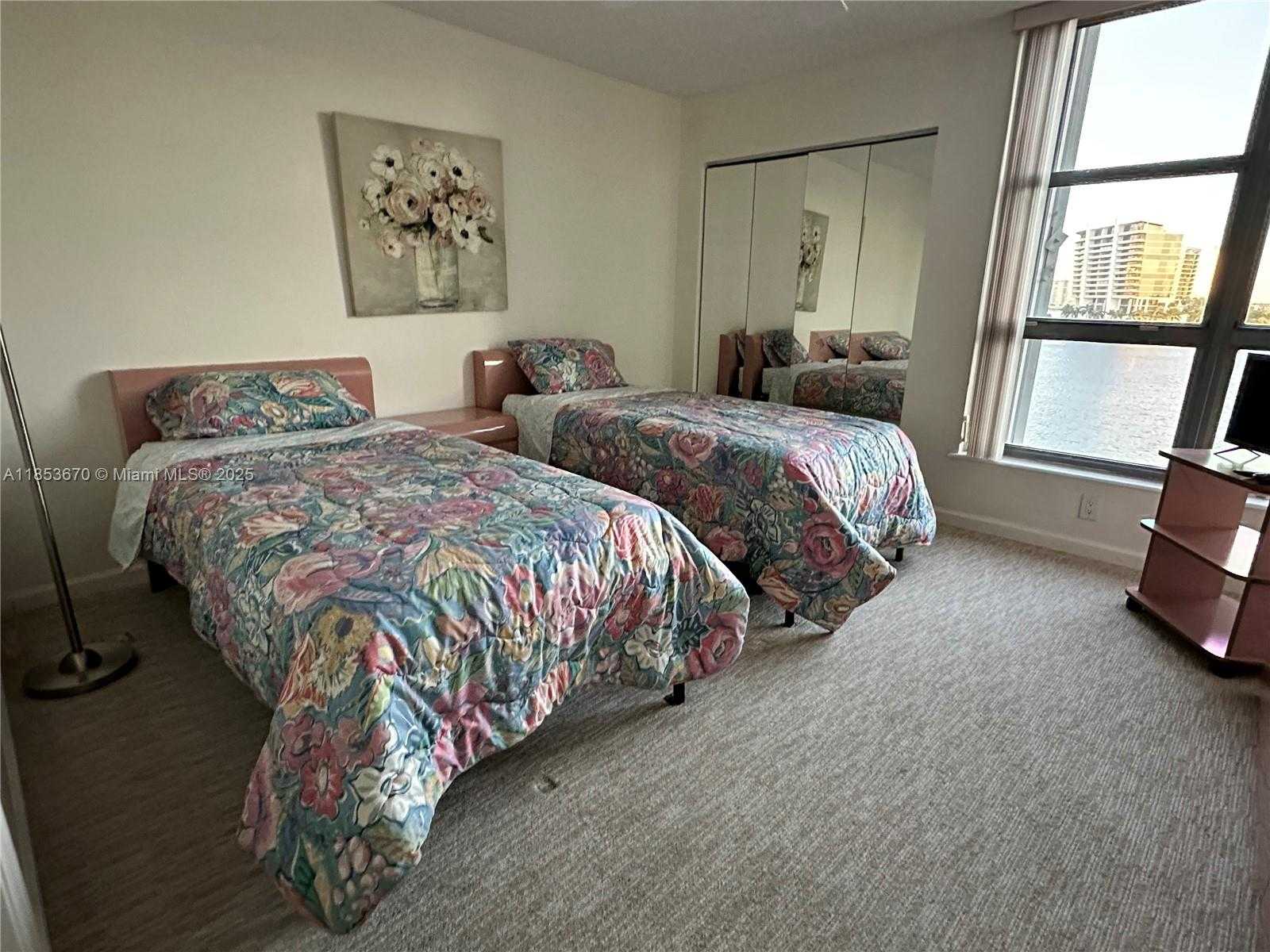 Small Image of 3530 MYSTIC POINTE DR #601, Aventura Number 14