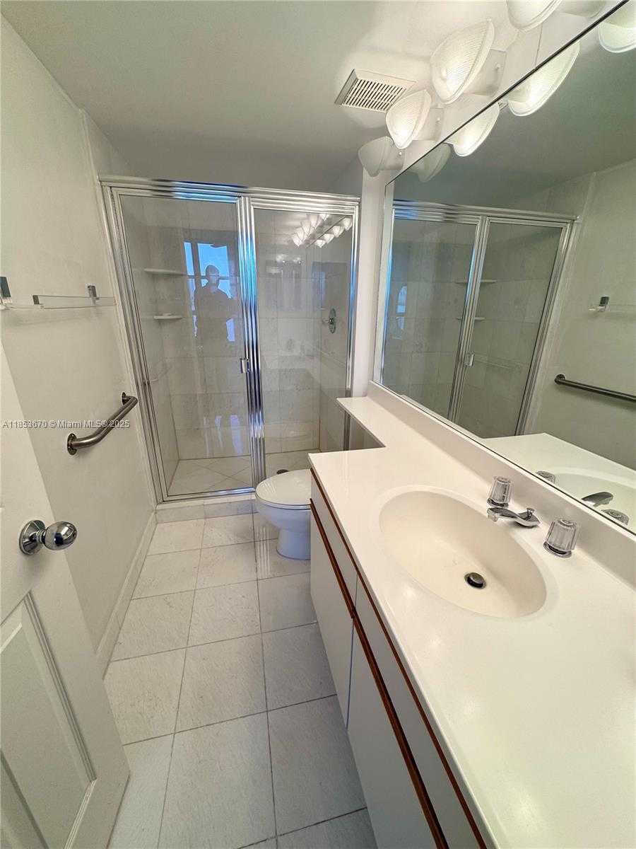 Small Image of 3530 MYSTIC POINTE DR #601, Aventura Number 15
