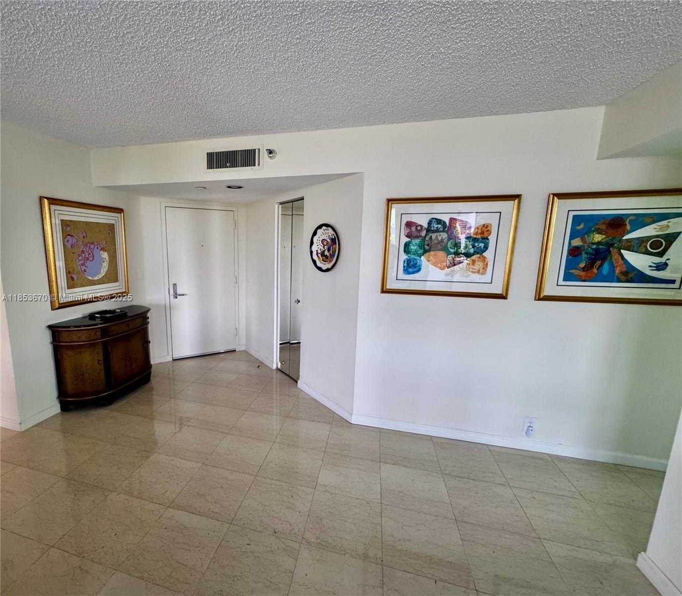 Small Image of 3530 MYSTIC POINTE DR #601, Aventura Number 5
