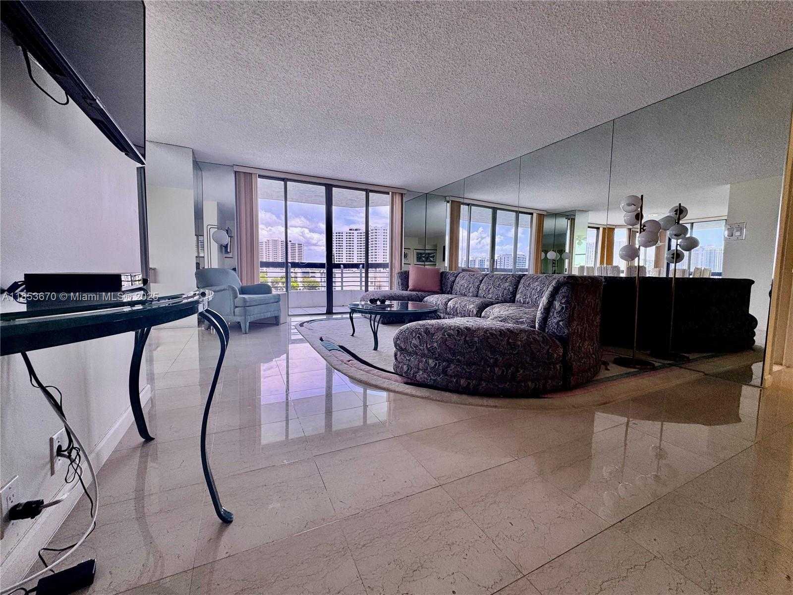 Small Image of 3530 MYSTIC POINTE DR #601, Aventura Number 7