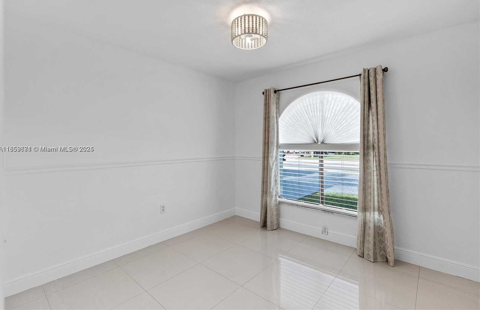 Small Image of 14798 SOUTH WEST 175TH ST, Miami Number 17