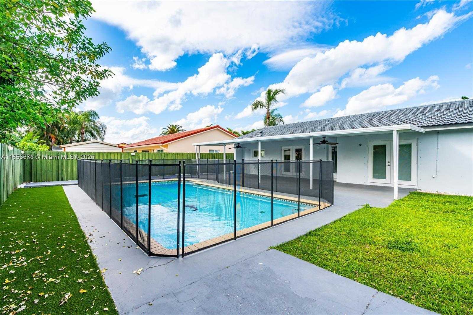 Small Image of 14798 SOUTH WEST 175TH ST, Miami Number 21