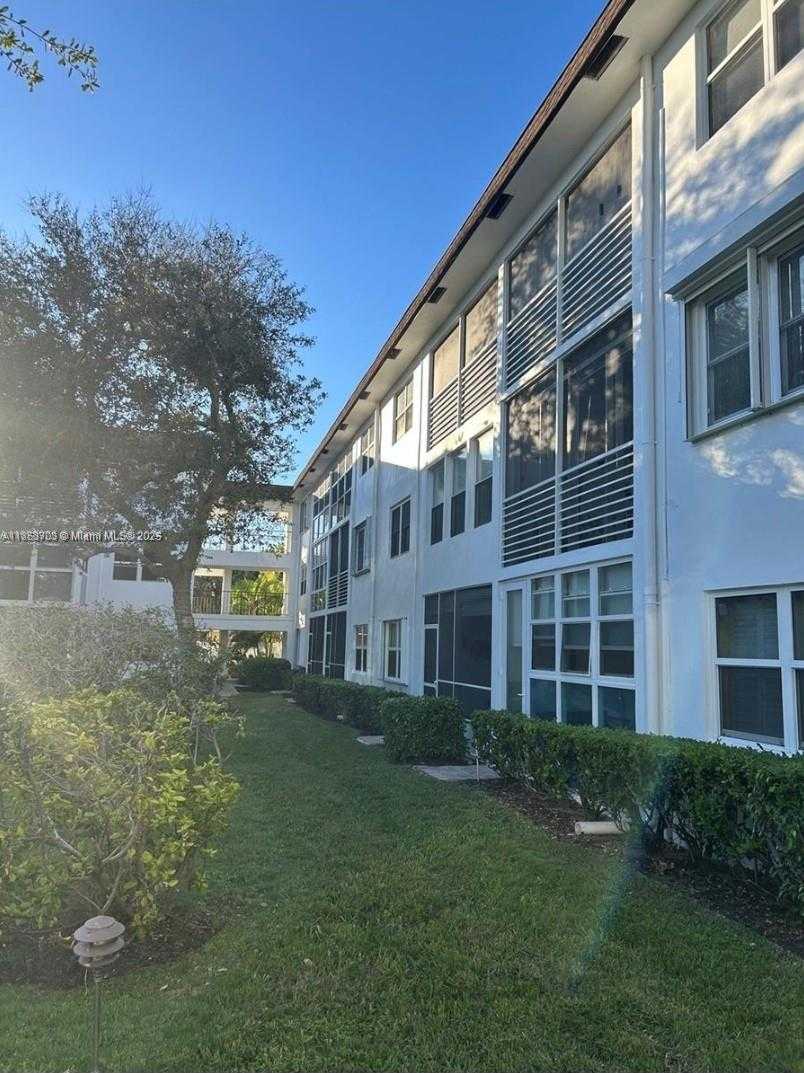 Small Image of 1501 SOUTH OCEAN BLVD #211, Lauderdale By The Sea Number 25