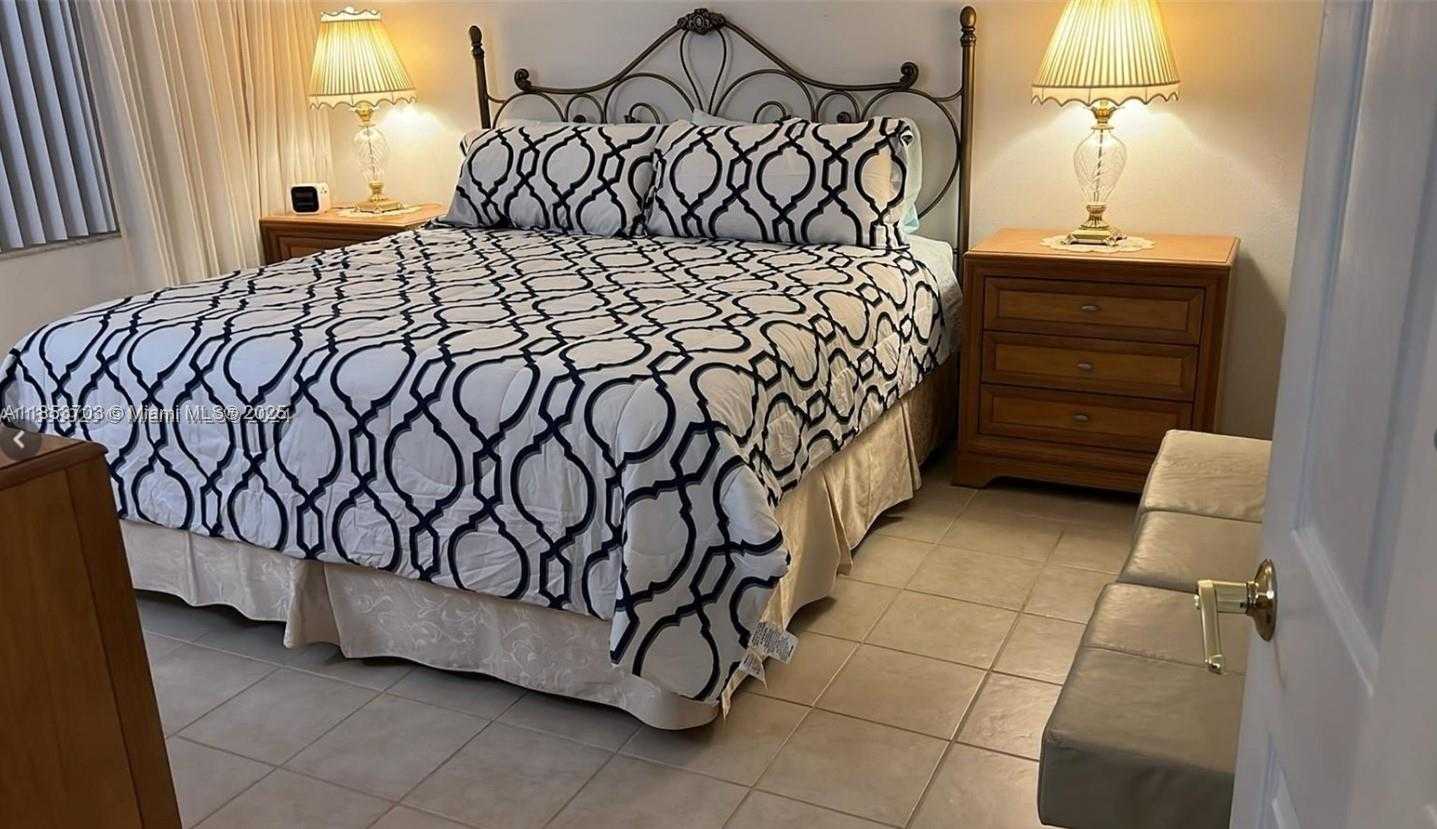 Small Image of 1501 SOUTH OCEAN BLVD #211, Lauderdale By The Sea Number 8