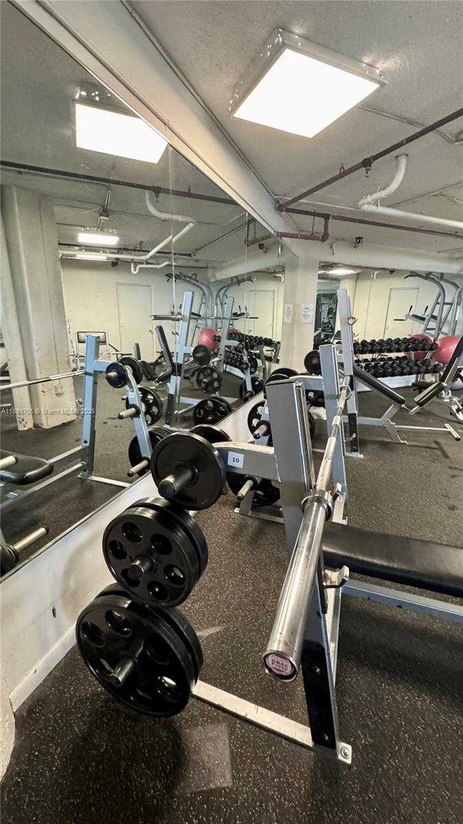Small Image of 905 BRICKELL BAY DR #1631, Miami Number 27