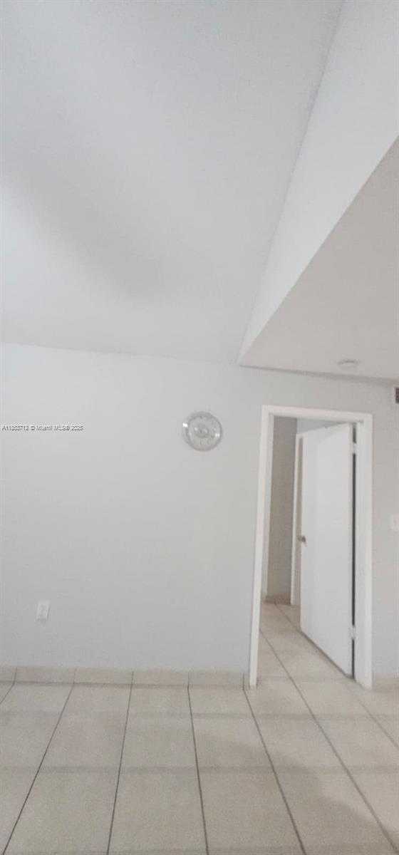 Small Image of 15661 SOUTH WEST 104TH TER #325, Miami Number 19
