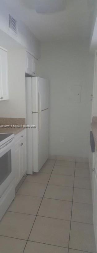 Small Image of 15661 SOUTH WEST 104TH TER #325, Miami Number 4