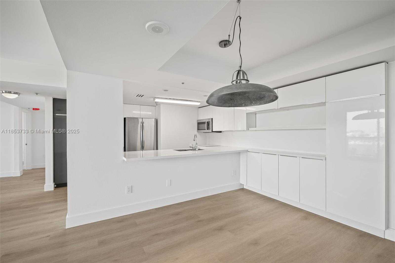 Small Image of 650 WEST AVE #808, Miami Beach Number 13