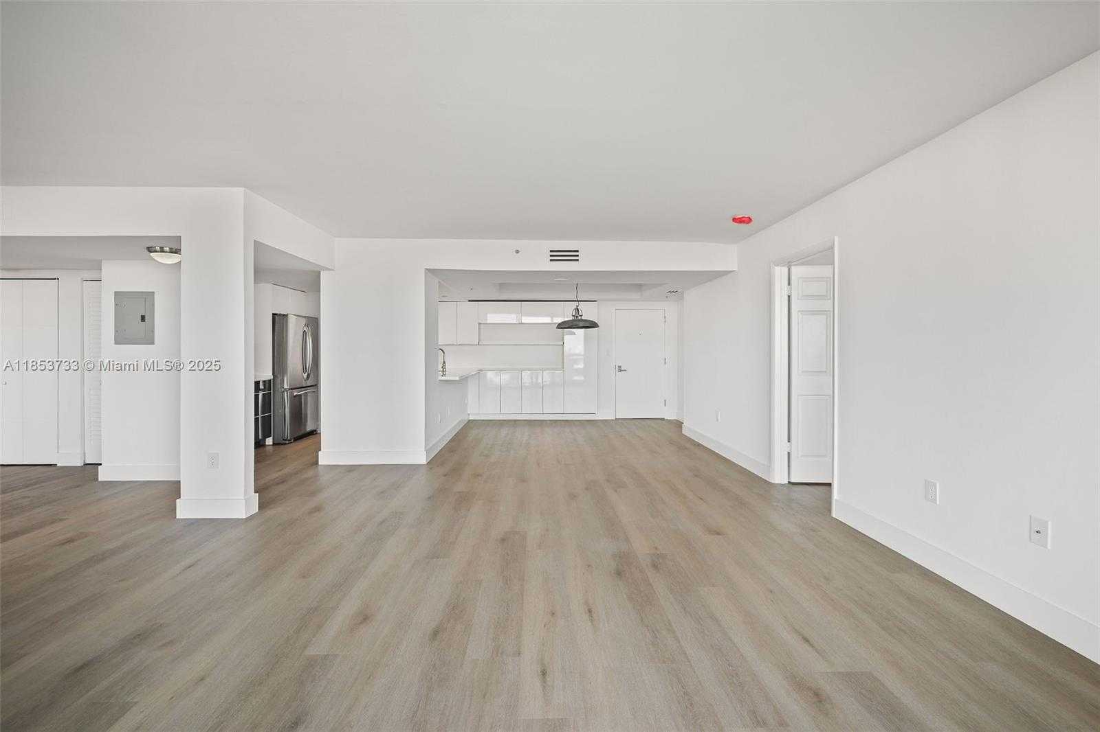 Small Image of 650 WEST AVE #808, Miami Beach Number 21