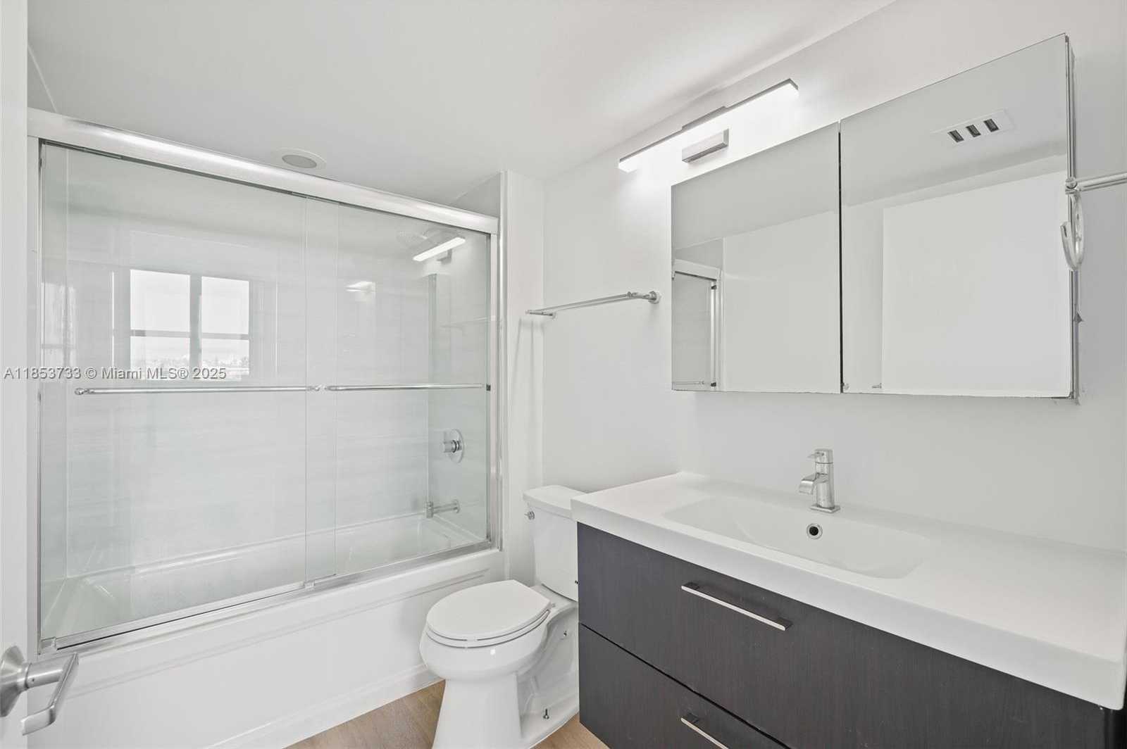 Small Image of 650 WEST AVE #808, Miami Beach Number 26