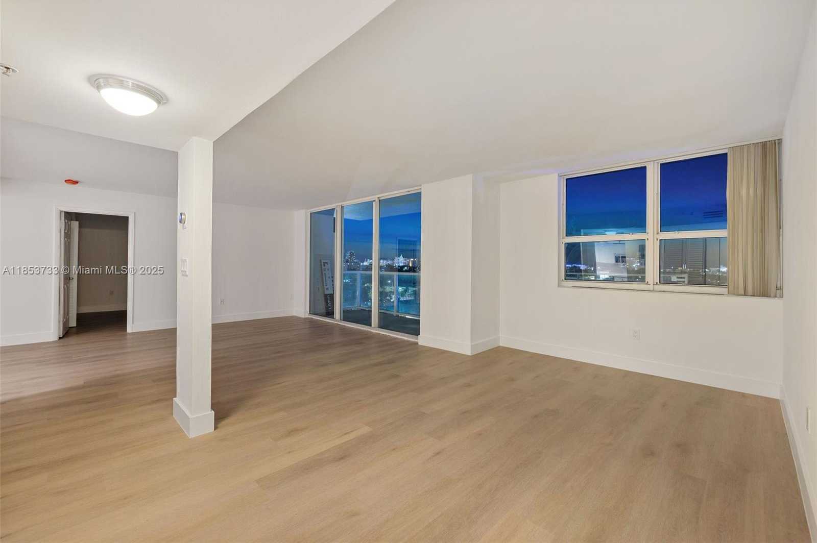 Small Image of 650 WEST AVE #808, Miami Beach Number 47