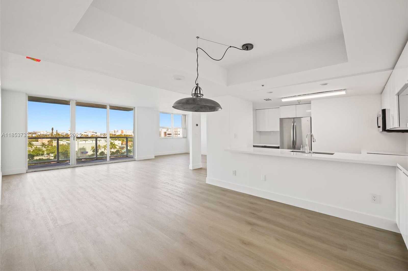 Small Image of 650 WEST AVE #808, Miami Beach Number 8