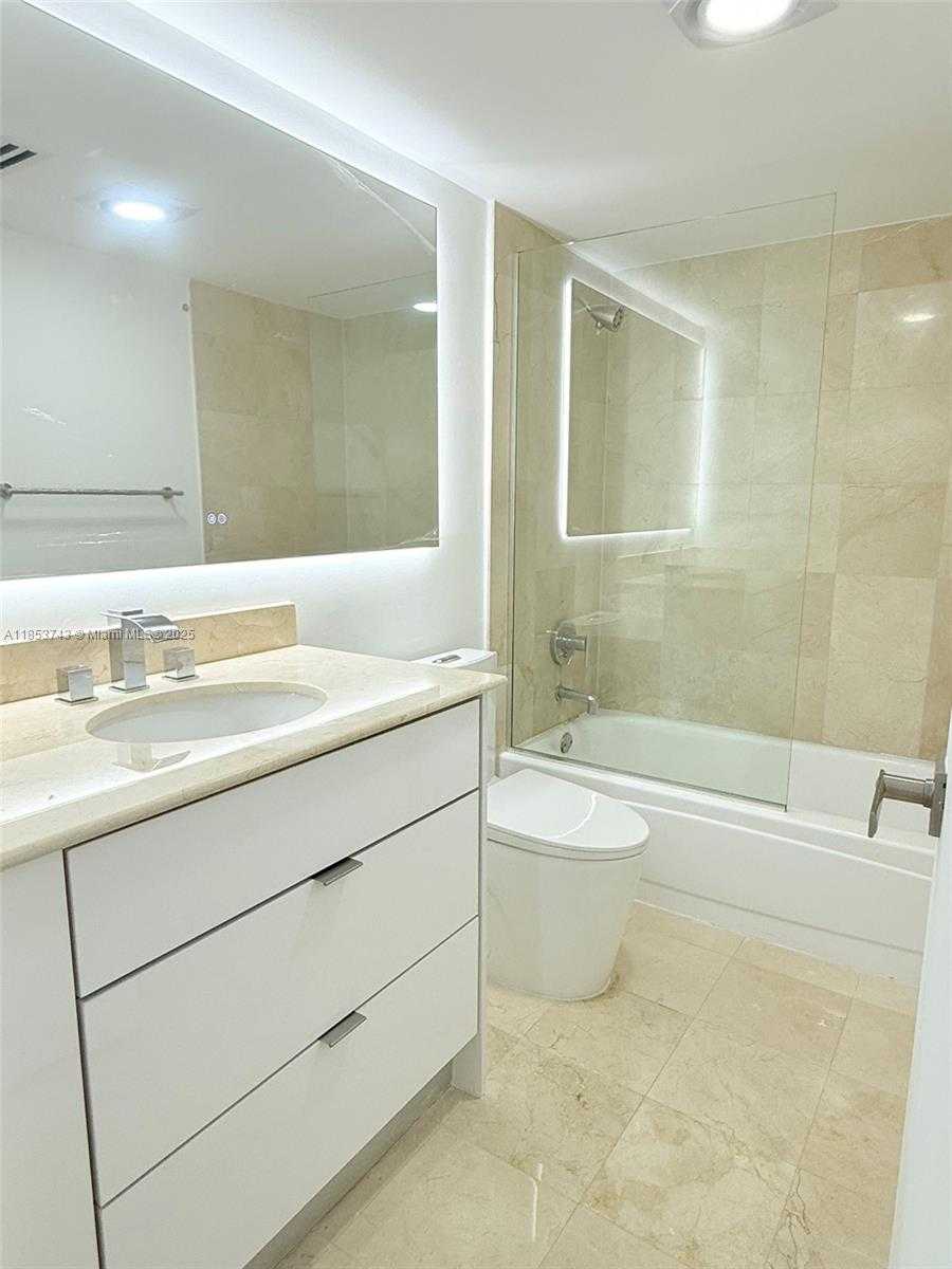 Small Image of 10275 COLLINS AVE #1433, Bal Harbour Number 12