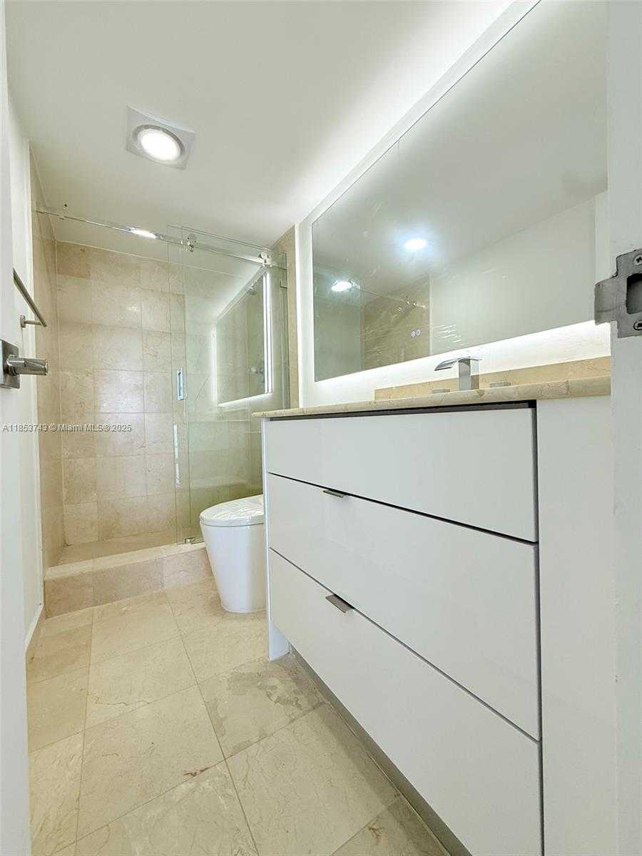 Small Image of 10275 COLLINS AVE #1433, Bal Harbour Number 18