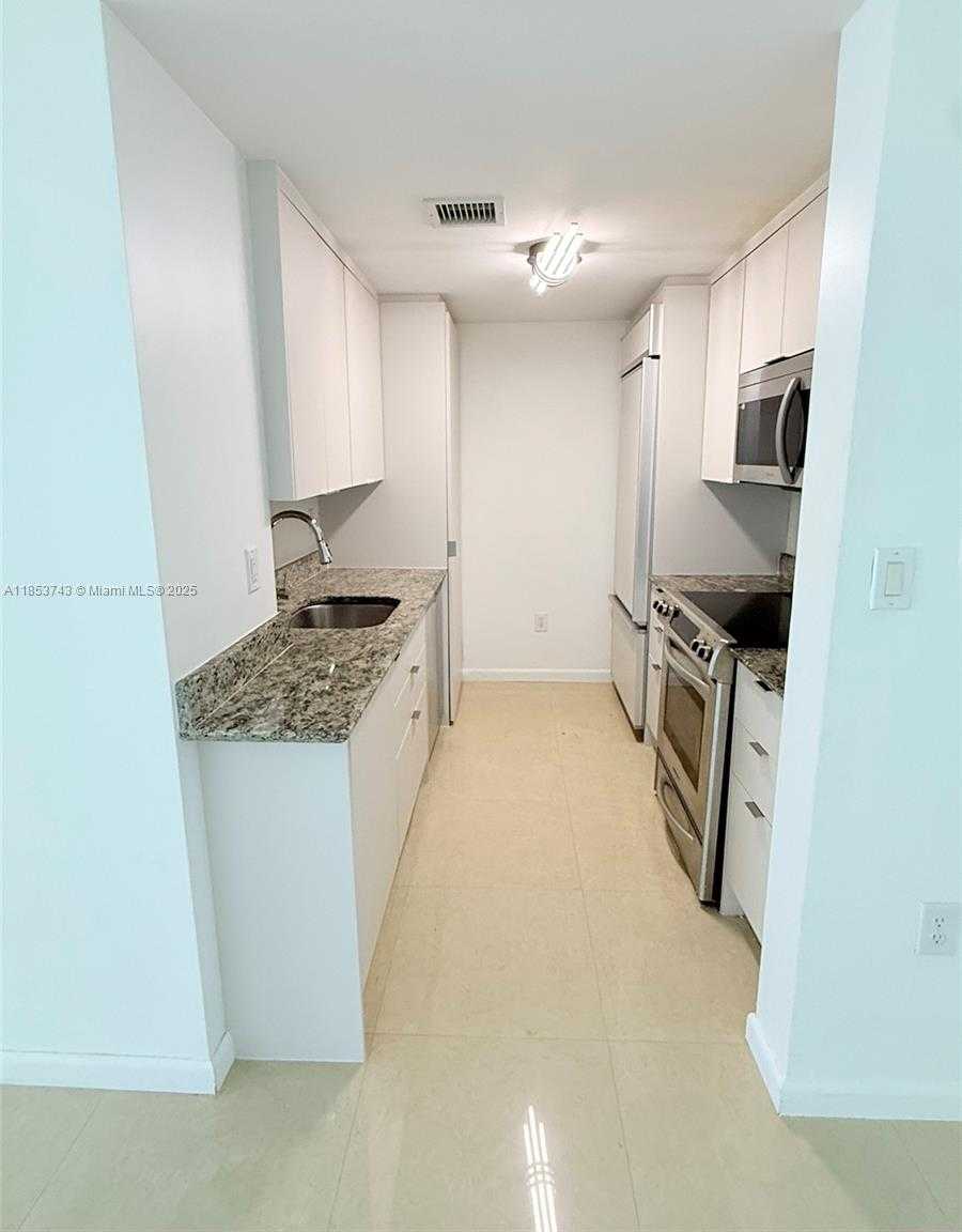 Small Image of 10275 COLLINS AVE #1433, Bal Harbour Number 7
