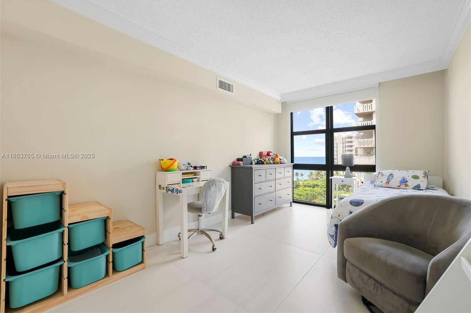 Small Image of 1121 CRANDON BLVD #E802, Key Biscayne Number 19