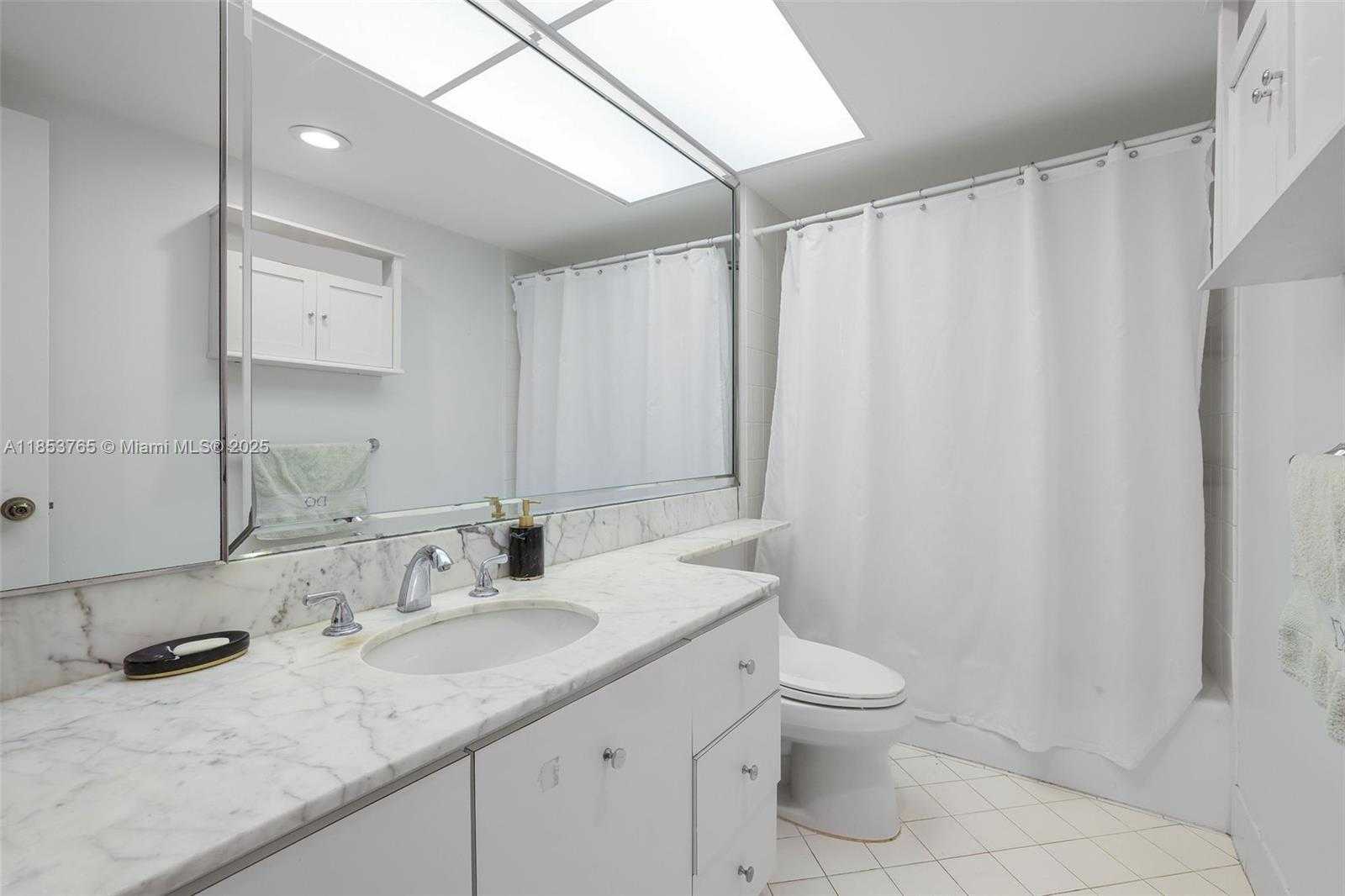 Small Image of 1121 CRANDON BLVD #E802, Key Biscayne Number 23