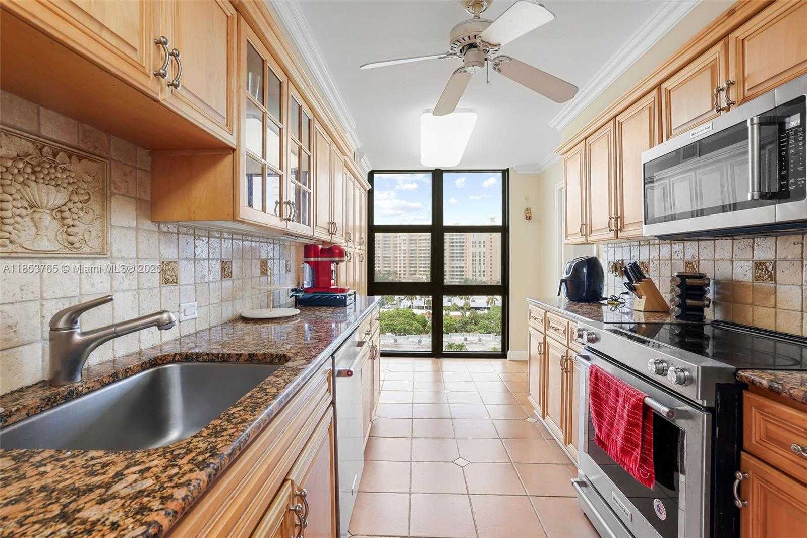 Small Image of 1121 CRANDON BLVD #E802, Key Biscayne Number 8