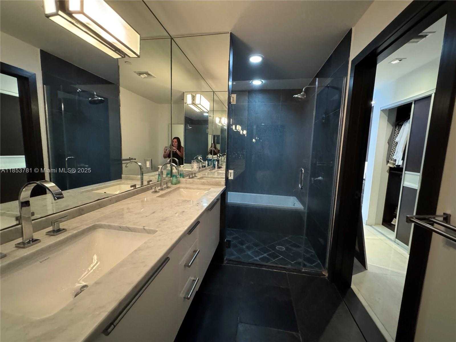 Small Image of 900 BISCAYNE BLVD #4103, Miami Number 12