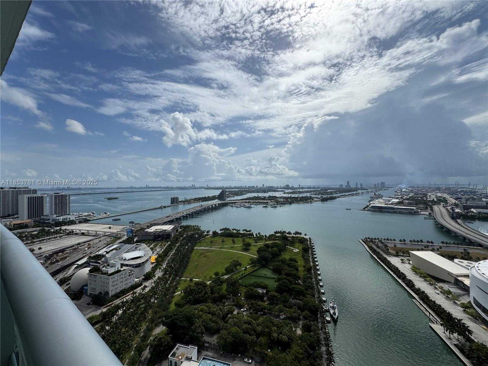 Small Image of 900 BISCAYNE BLVD #4103, Miami Number 13