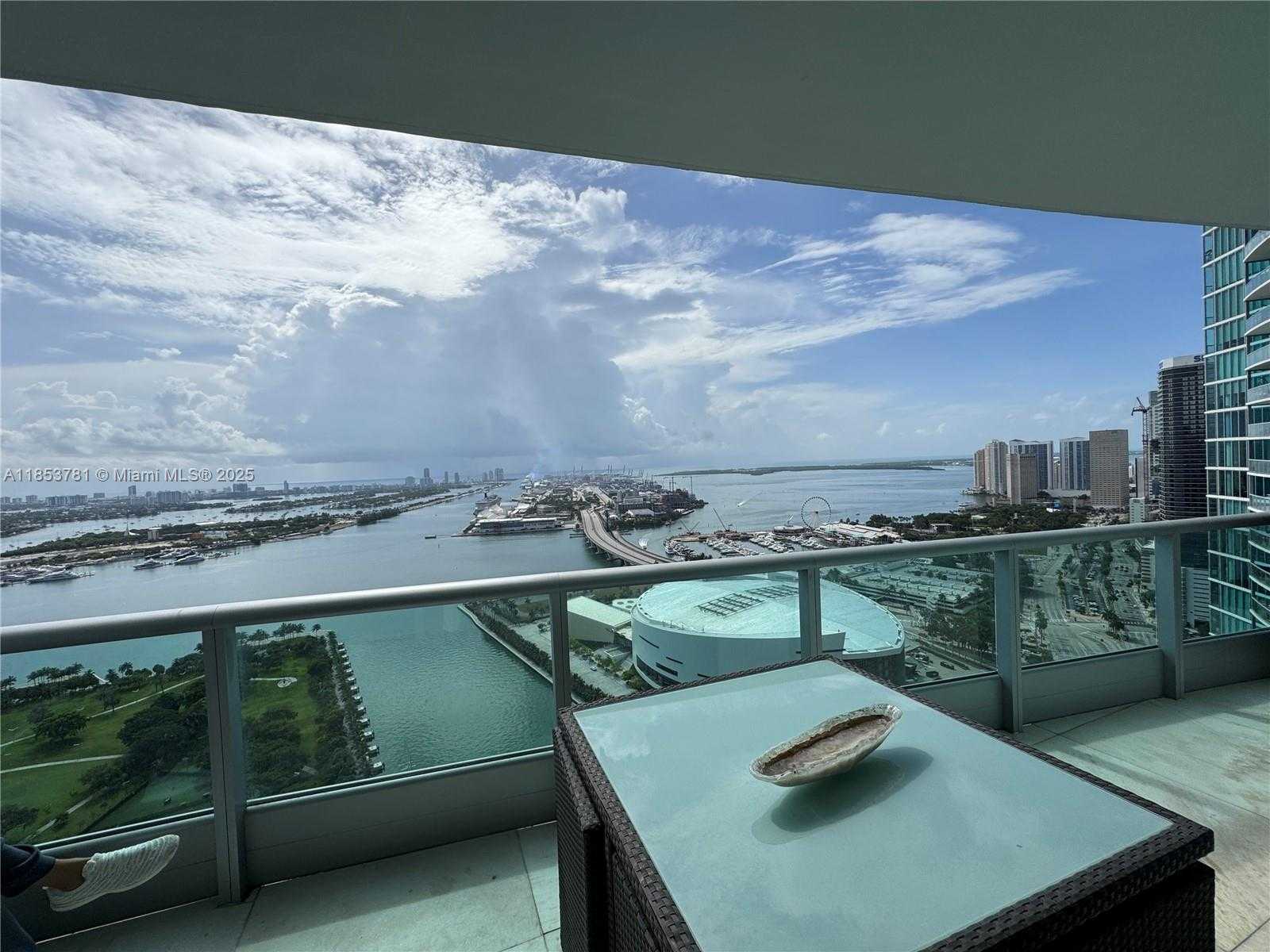 Small Image of 900 BISCAYNE BLVD #4103, Miami Number 14