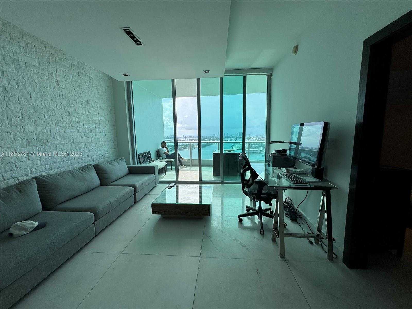 Small Image of 900 BISCAYNE BLVD #4103, Miami Number 15