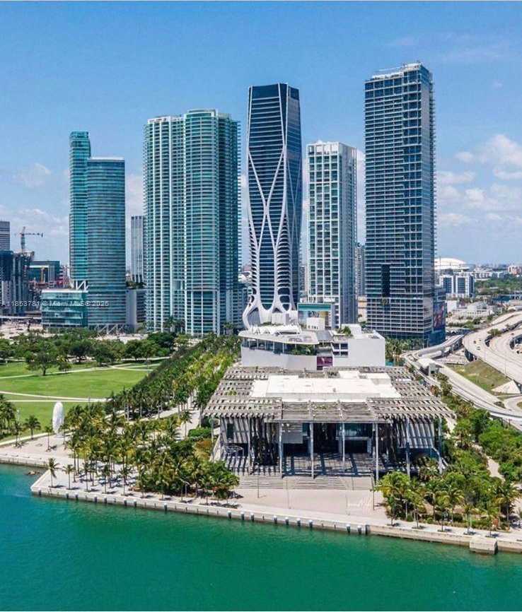 Small Image of 900 BISCAYNE BLVD #4103, Miami Number 25