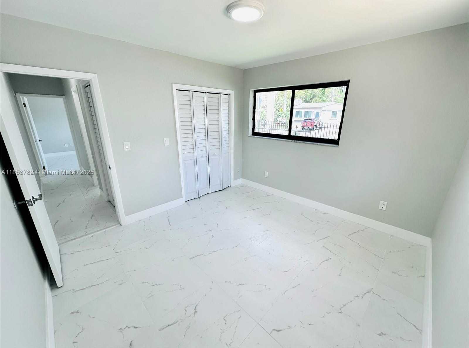 Small Image of 201 SOUTH WEST 40TH AVE, Miami Number 39