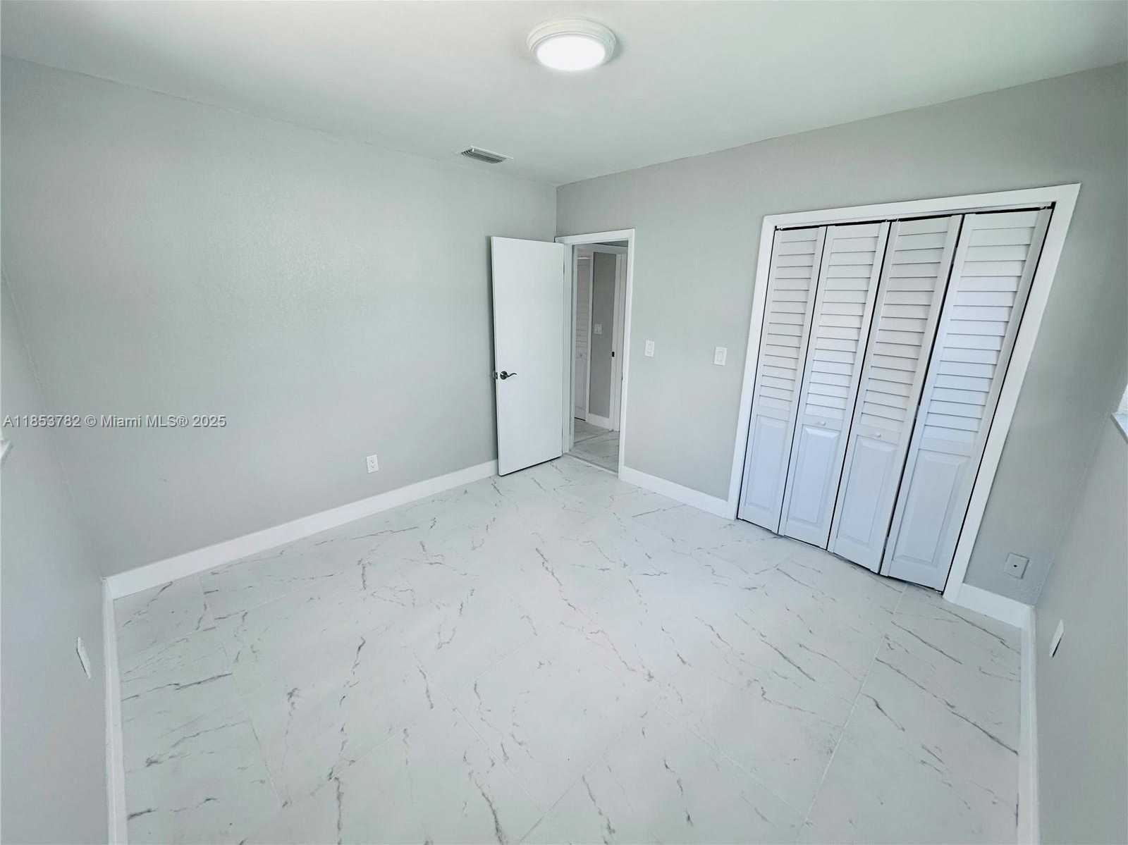 Small Image of 201 SOUTH WEST 40TH AVE, Miami Number 40