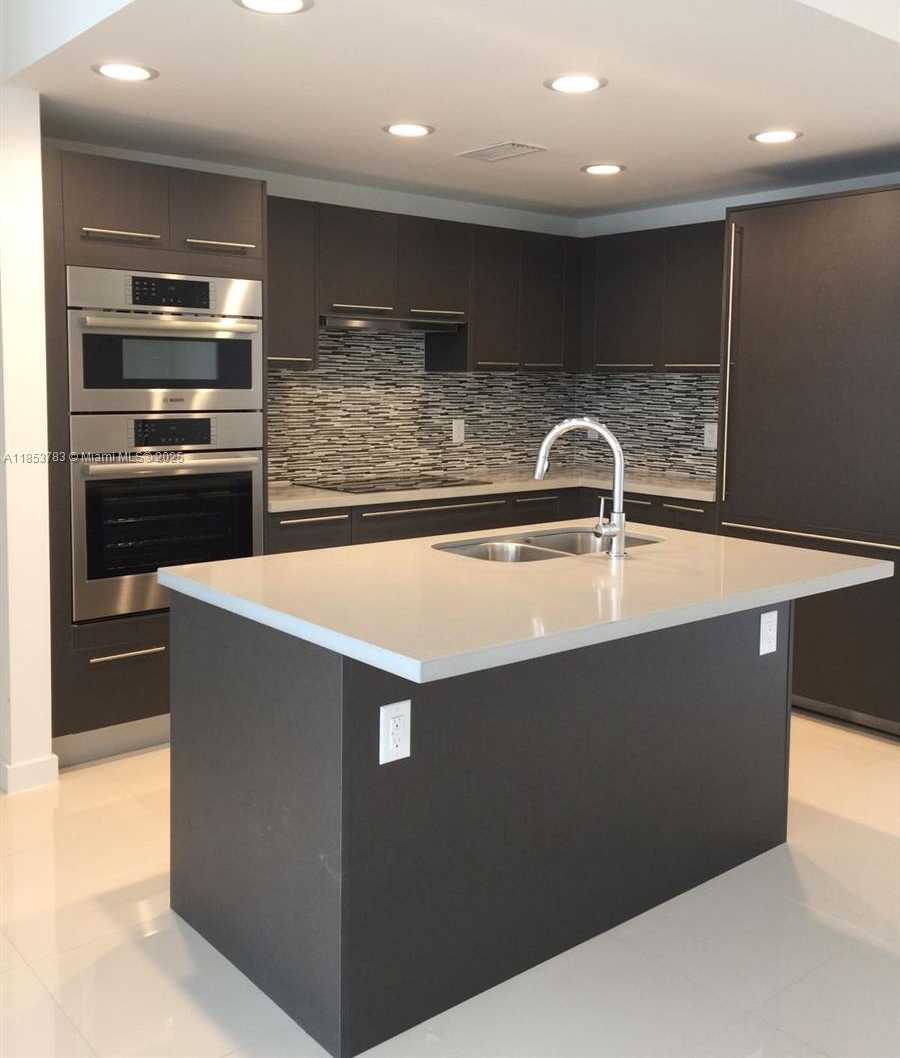 Small Image of 7825 NORTH WEST 107 AVE #419, Doral Number 2