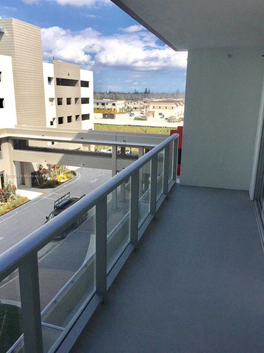 Small Image of 7825 NORTH WEST 107 AVE #419, Doral Number 5
