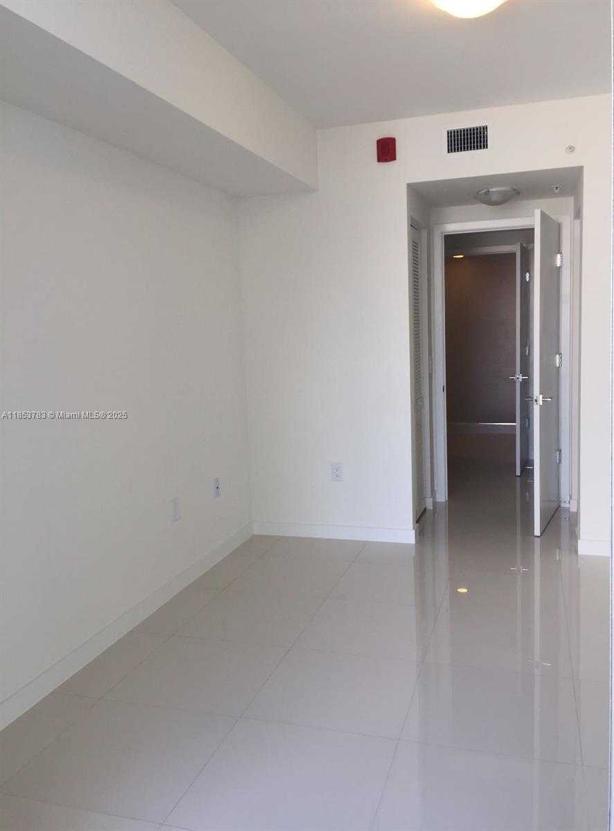 Small Image of 7825 NORTH WEST 107 AVE #419, Doral Number 6