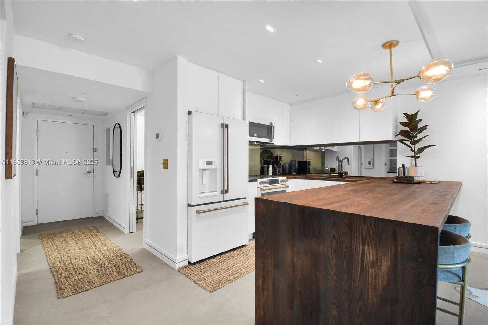 Small Image of 2301 COLLINS AVE #1201, Miami Beach Number 15