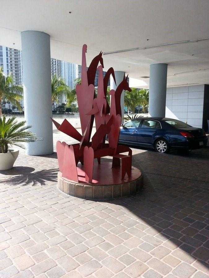 Small Image of 335 Biscayne Blvd, Miami, FL 33132, USA Number 22