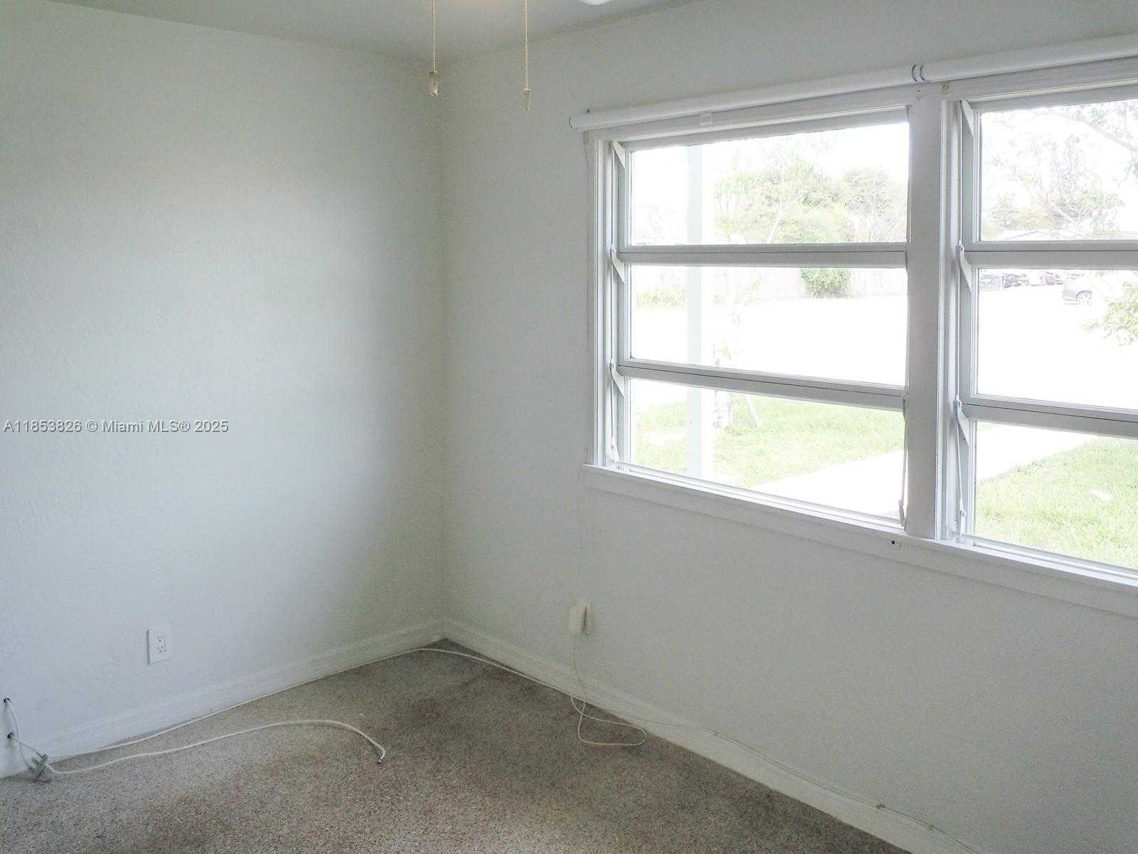 Small Image of 2124 TAYLOR ST #., Hollywood Number 20